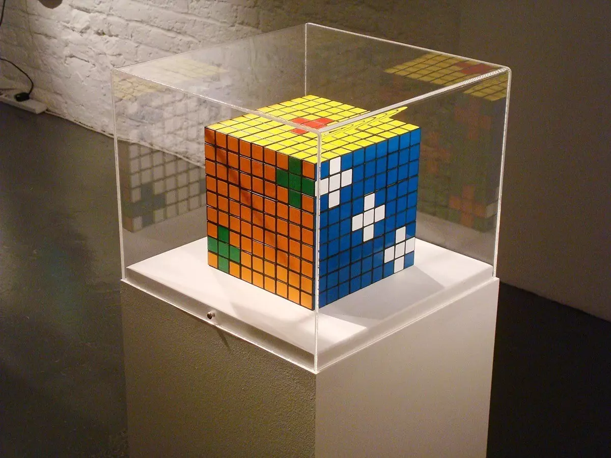 Rubik's Die