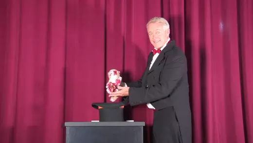 Schrödinger's Cat in the Hat